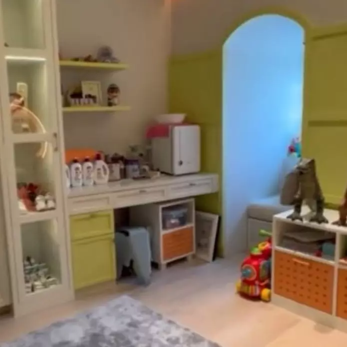 Masih bayi kurban sapi 1 ton, 9 potret kamar Rayyanza 'Cipung' ini mewahnya bak playground mini