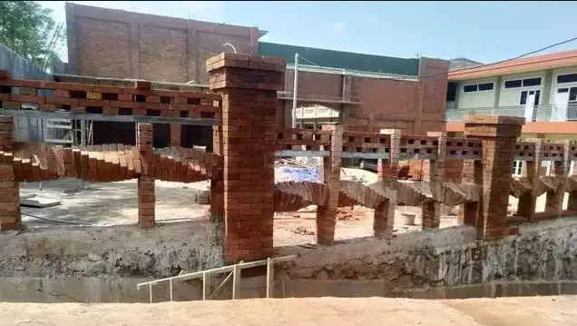 potret kocak tembok bikinan kuli bangunan Berbagai sumber