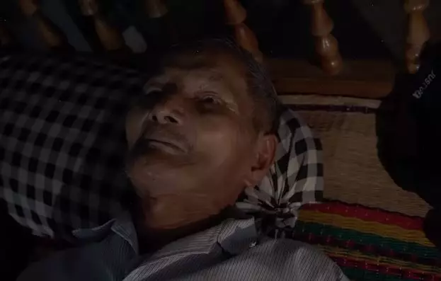 Kakek tua tidak tidur enam puluh tahun Berbagai sumber