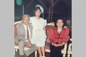 Bocah dandan noni Belanda ini gedenya nikah dengan artis tajir, kini jadi produser eksekutif