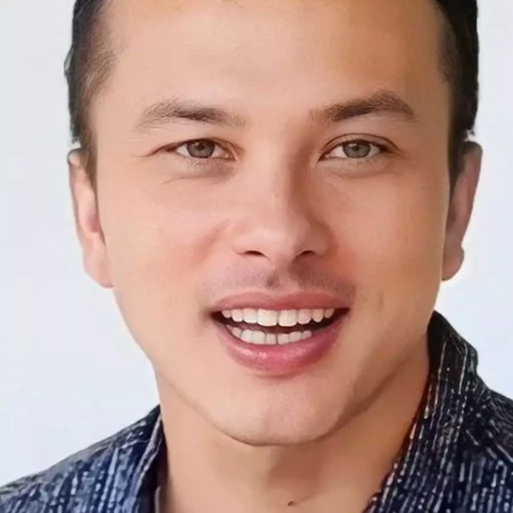 Tampak tak menua di usia 39 tahun, ini 4 trik menjaga kulit wajah tetap awet muda ala Nicholas Saputra