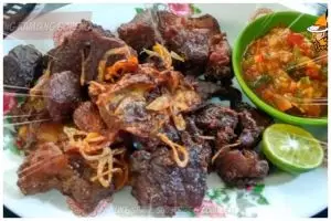 Tanpa dipresto, ini cara goreng daging kambing agar lebih empuk dan bumbu meresap sampai ke dalam