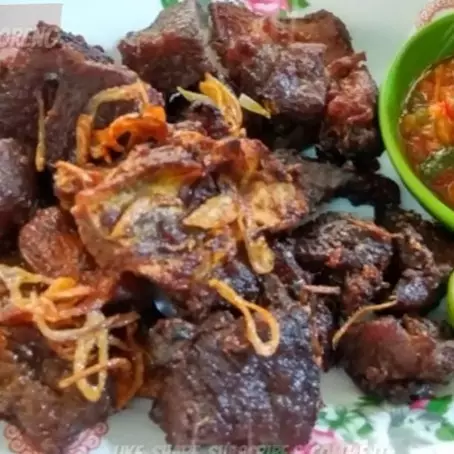 Tanpa dipresto, ini cara goreng daging kambing agar lebih empuk dan bumbu meresap sampai ke dalam