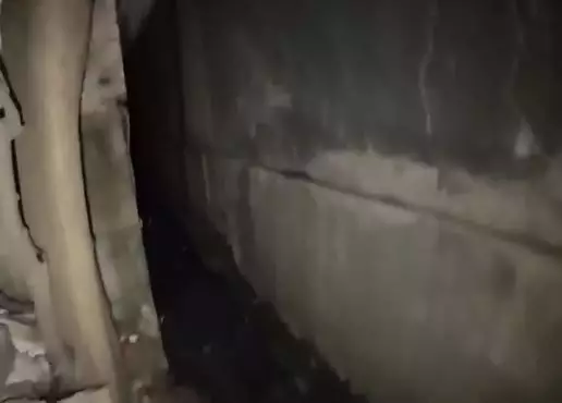 penampakan rumah lansia di Bekasi tertutup bangunan hotel Berbagai sumber penampakan rumah lansia di Bekasi tertutup bangunan hotel Berbagai sumber