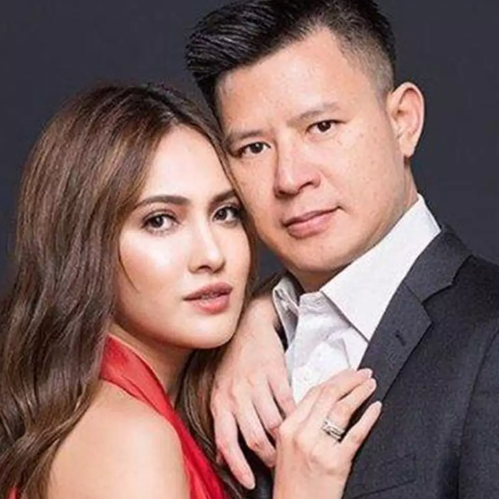 Resmi bercerai usai 12 tahun menikah, begini 7 perjalanan cinta Shandy Aulia dan David Herbowo