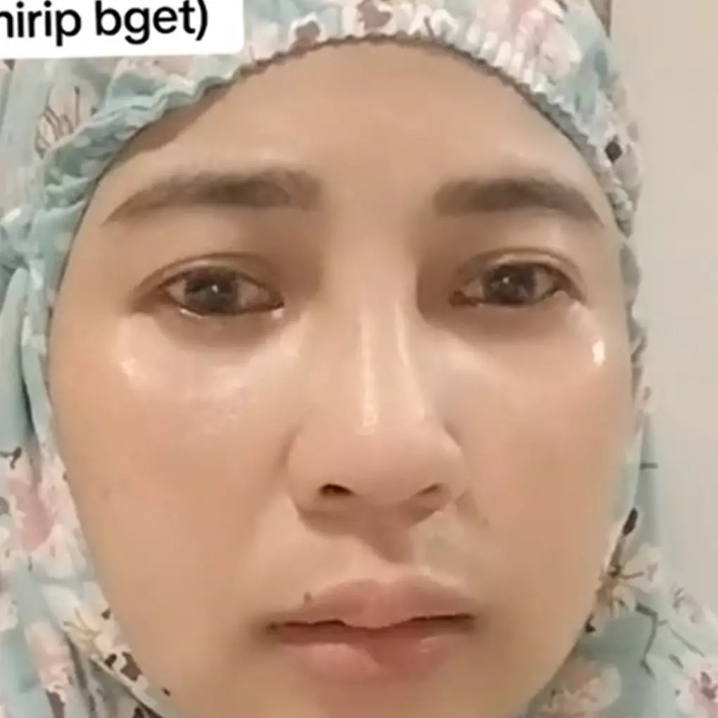 Momen wanita coba filter Aged yang viral di TikTok, endingnya justru bikin haru