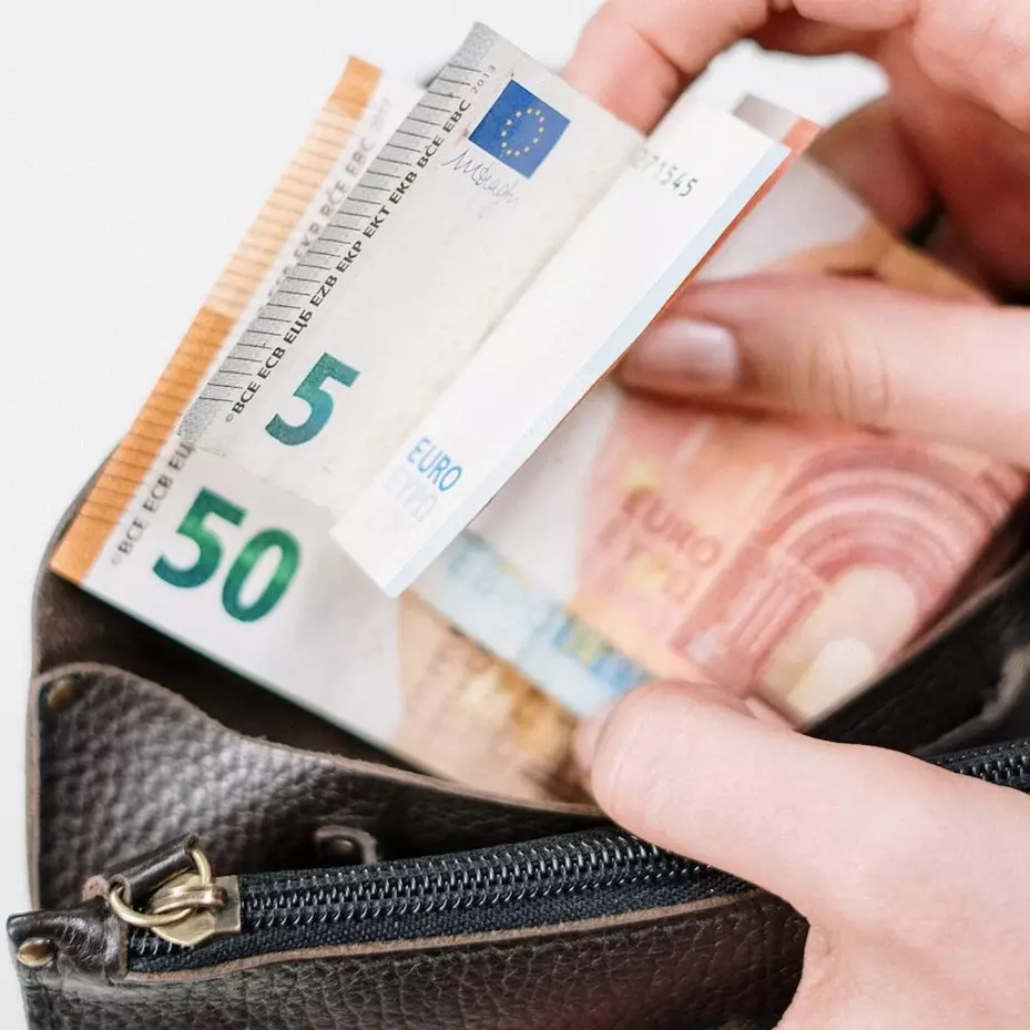 Cara menghemat uang yang benar, ternyata mudah diterapkan siapa saja