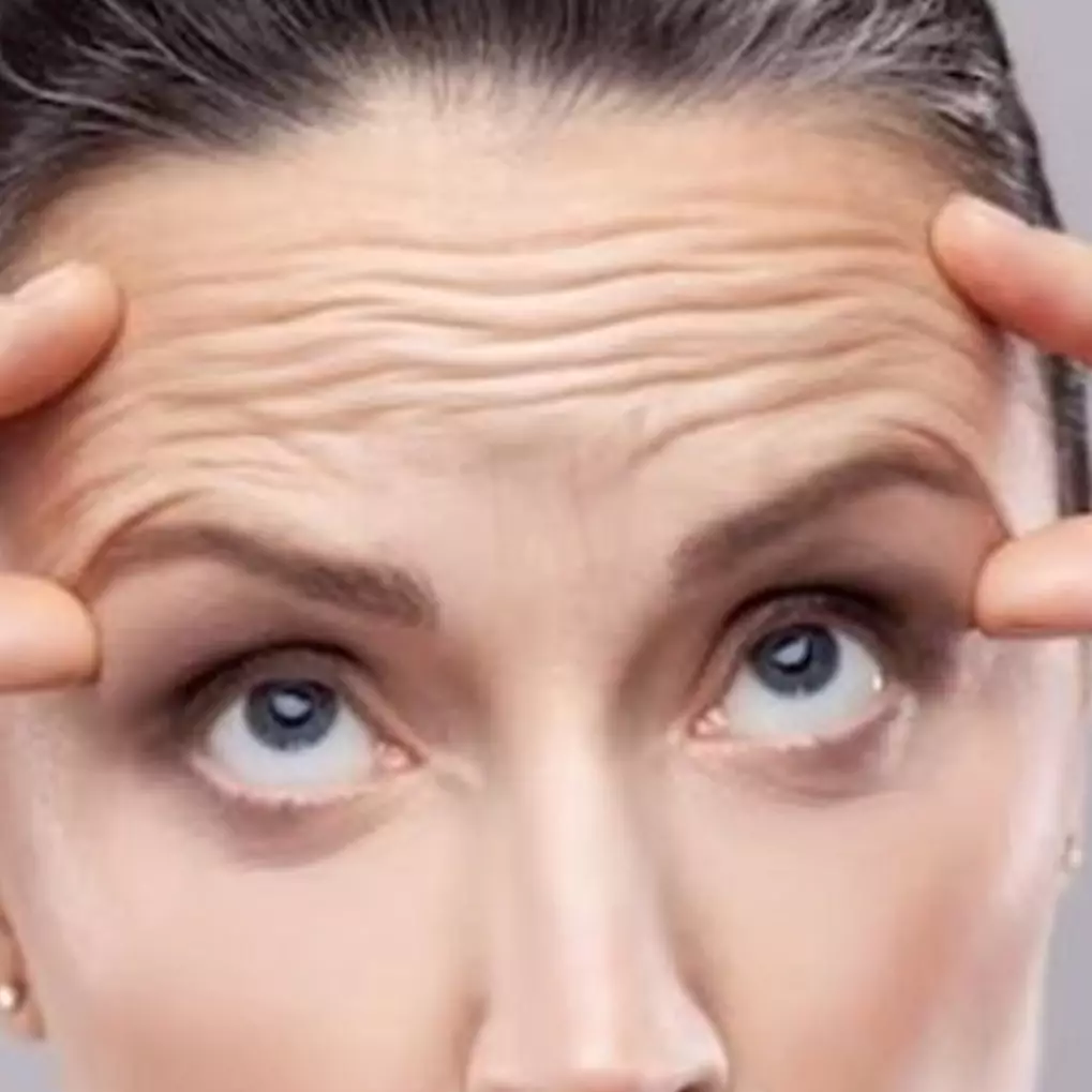 Wajah tetap kencang seperti umur 25 tahun, ini trik meningkatkan elastisitas kulit pakai 2 bahan alami