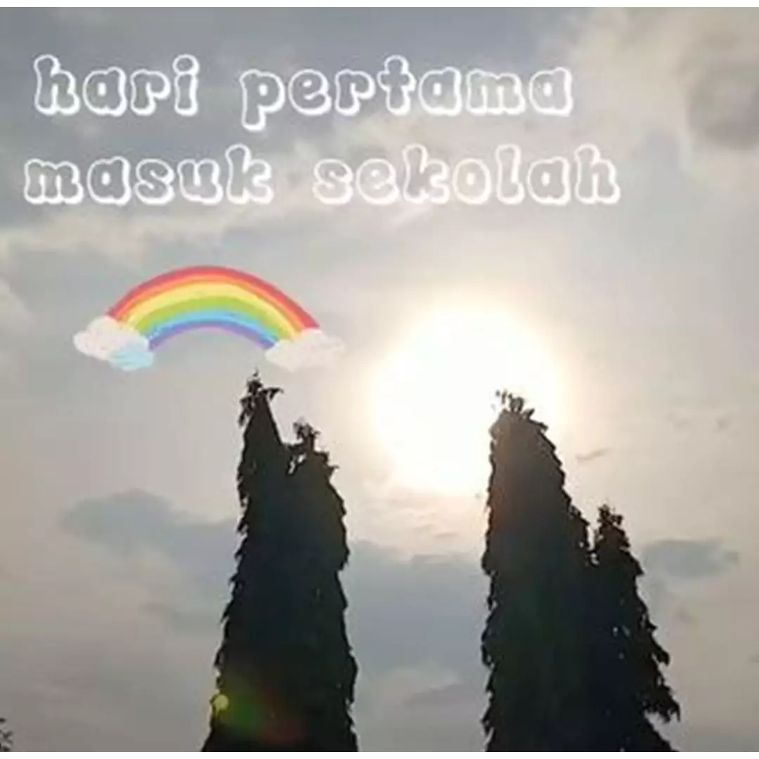 Momen kocak emak antarkan anak hari pertama masuk TK, kelakuannya di depan gerbang bikin nyengir