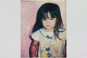 Bocah imut ini gedenya sukses jadi penyanyi solo, intip 9 potret hunian mewahnya di Bali bak kerajaan