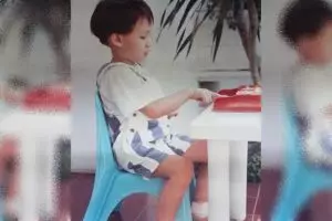 Bocah ini dulu jualan nasi uduk di sekolah, kini tenar jadi musisi mampu beli Ferrari harga Rp 8 M