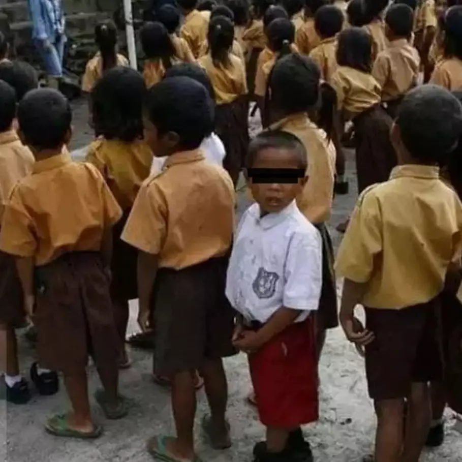 13 Potret kocak kelakuan nyeleneh di awal masuk sekolah, siswa baru pasti relate nih