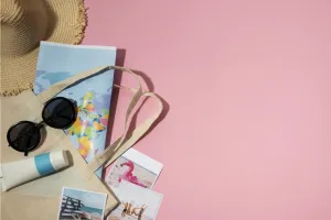 9 Rekomendasi skincare travel kit harga di bawah Rp 300 ribu, cocok untuk yang suka jalan-jalan