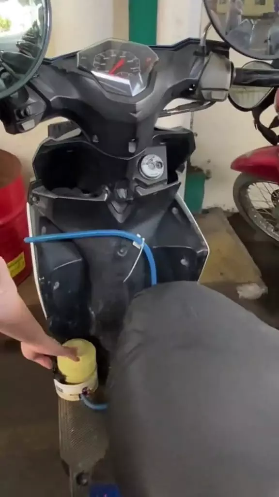 Spion motor bikin gagal fokus © TikTok Spion motor bikin gagal fokus © TikTok