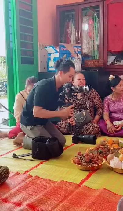 fotografer ambil buah reaksi ibu bombastic side eye Berbagai sumber