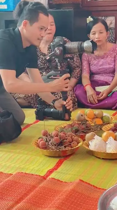 fotografer ambil buah reaksi ibu bombastic side eye Berbagai sumber