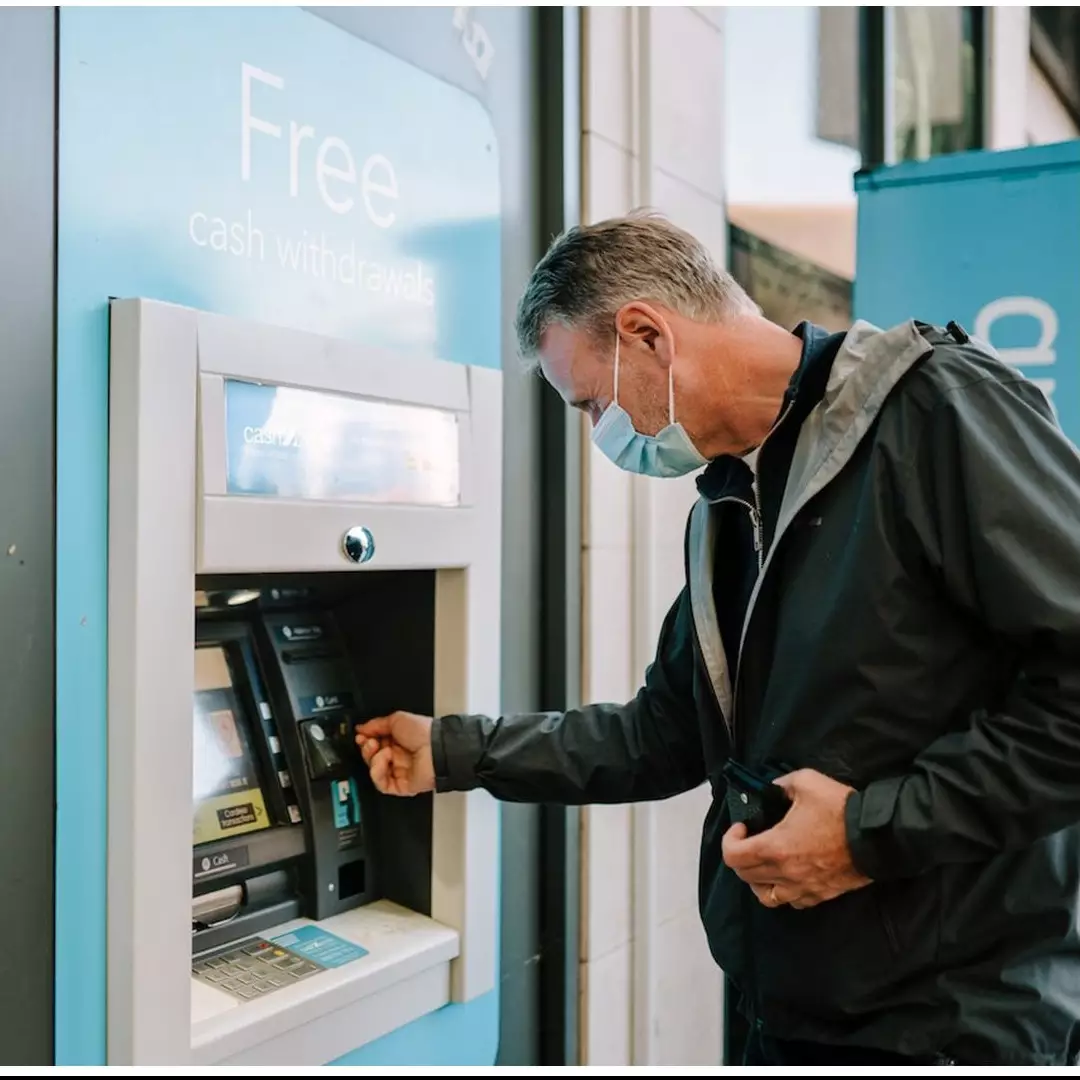 Cara transfer uang lewat ATM BRI, mudah dan praktis