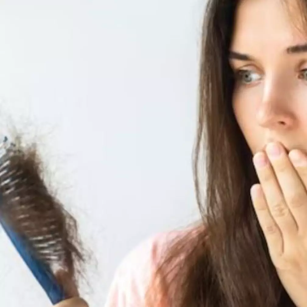 Tak perlu hair tonic, ini trik atasi rontok pada rambut panjang pakai masker dari 1 jenis bumbu dapur