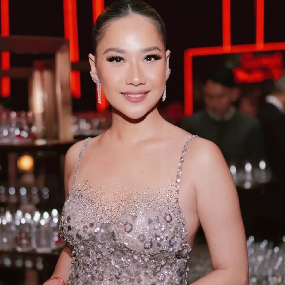 Isyaratkan go publik, intip 9 momen BCL nonton konser bareng Tiko Aryawardhana