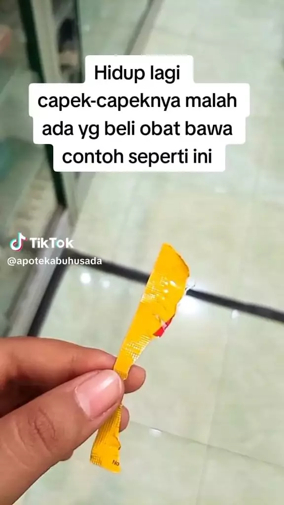 Pembeli minta obat tapi tak tahu namanya © TikTok