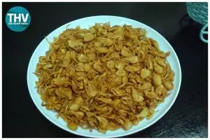 Tanpa ditambah tepung, ini trik goreng bawang merah agar renyah, tak menyerap minyak, dan tidak gosong