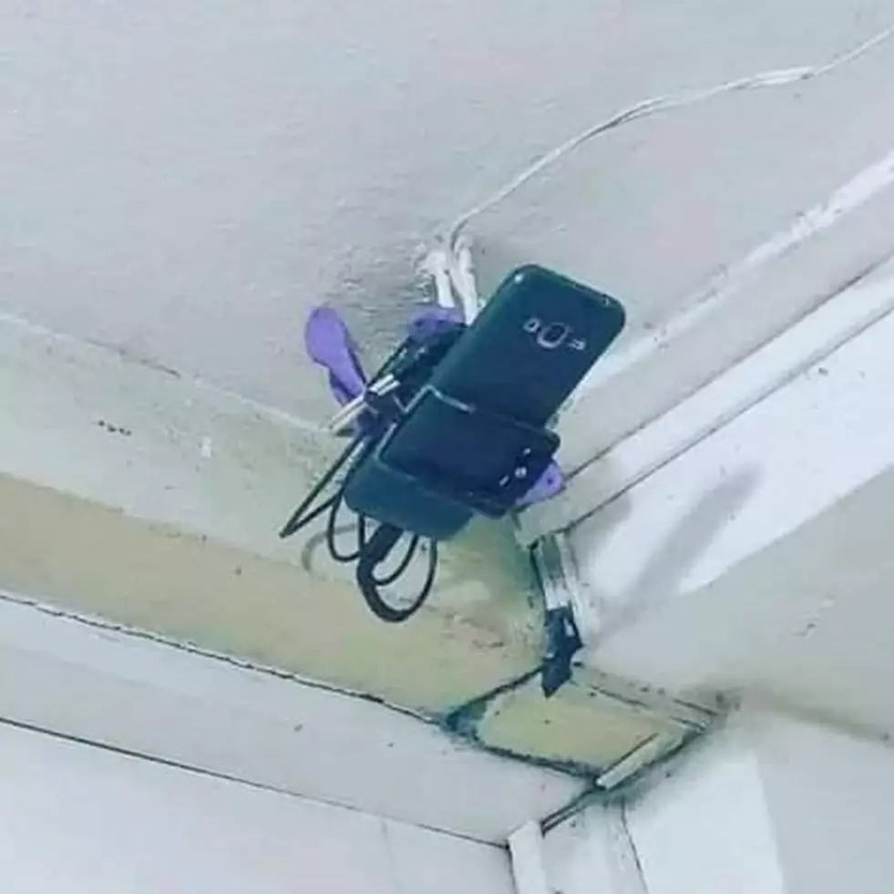 11 Potret kocak fungsi lain kamera HP ini nggak cuma buat memotret, bikin nggak habis pikir