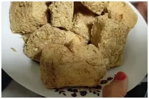 Tak perlu pakai tepung, begini cara goreng tahu supaya teksturnya krispi di luar dan lembut di dalam