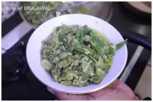 Tanpa direbus, begini trik bikin sambal hijau ala rumah makan Padang agar warnanya cerah dan antipahit