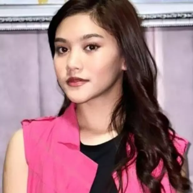 Dulunya hidup susah tinggal di rumah sederhana, ini penampakan hunian 7 juara D'Academy di kampung