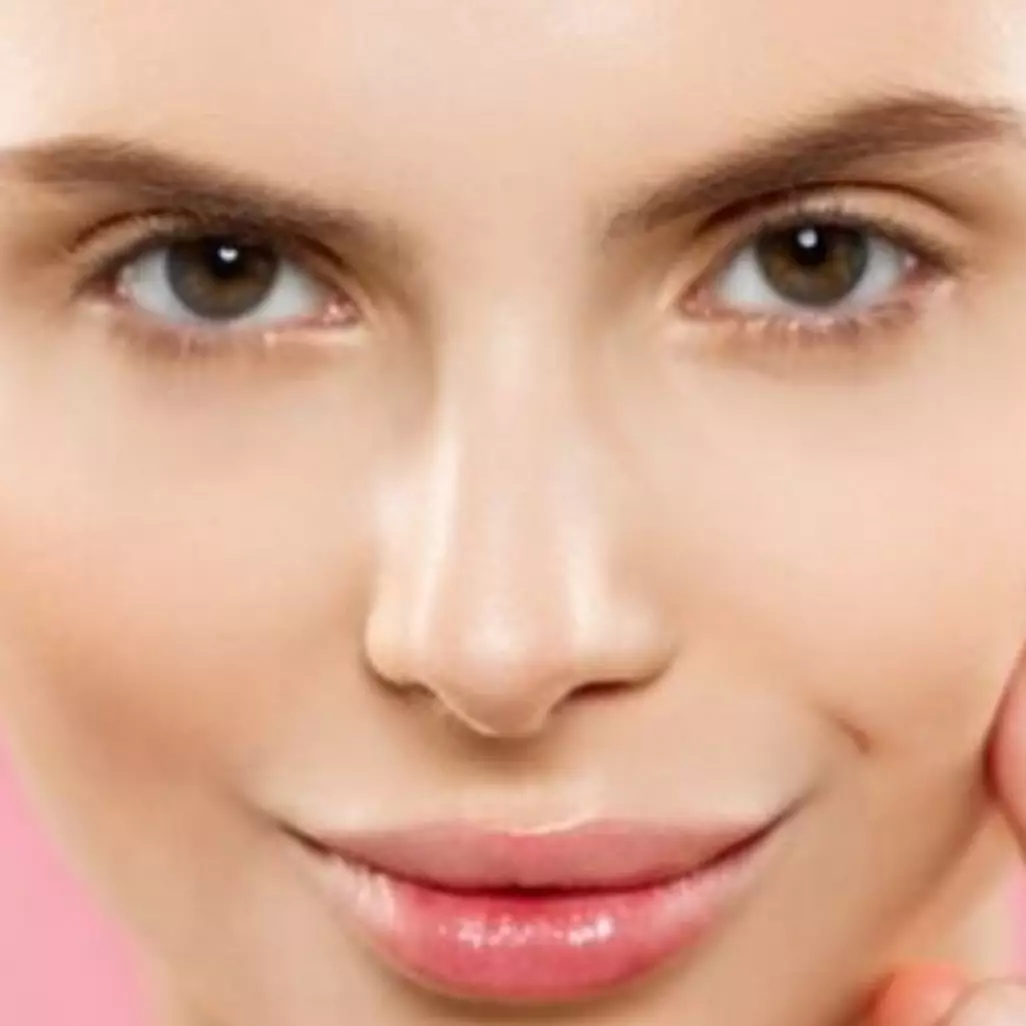 Tak perlu waxing, ini cara menghilangkan bulu pada area wajah pakai masker dari 1 jenis sumber protein