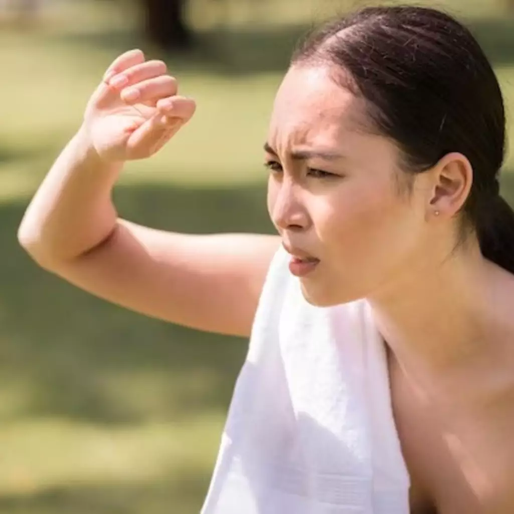 Bebas gerah, ini cara agar wajah segar dan minim minyak tiap saat pakai face mist dari 1 jenis bunga