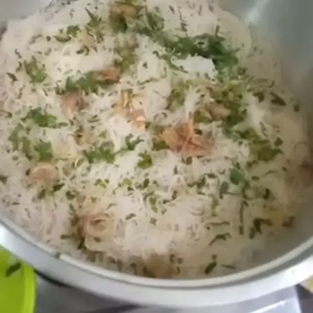 Bukan direbus, begini trik bikin bihun goreng yang lembut, antilembek, dan tak mudah basi