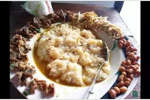 11 Potret kocak cara nyeleneh menyajikan bubur ayam ini bikin geleng kepala, nggak ngerti lagi deh
