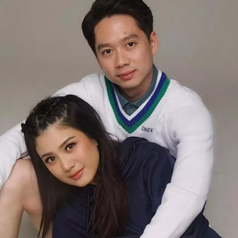 Bertema bulu tangkis, ini 9 momen seru gender reveal anak pertama Kevin Sanjaya dan Valencia Tanoe