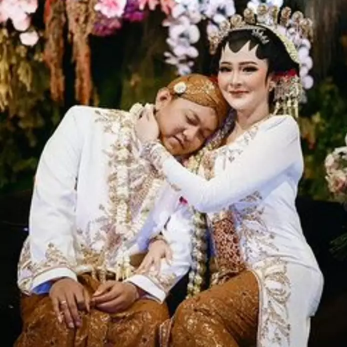 Dituding pernah jadi simpanan, ini 9 potret Bella Bonita kian mesra dengan Denny Caknan usai nikah
