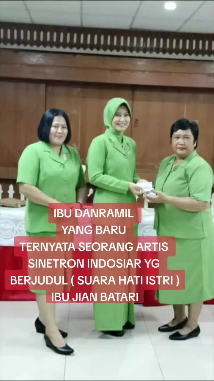 wanita bersahaja seragam persit aktris © TikTok wanita bersahaja seragam persit aktris © TikTok