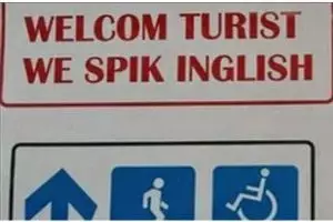 11 Potret kocak spanduk pengumuman pakai bahasa Inggris ini ngasal abis, bule pun auto kebingungan