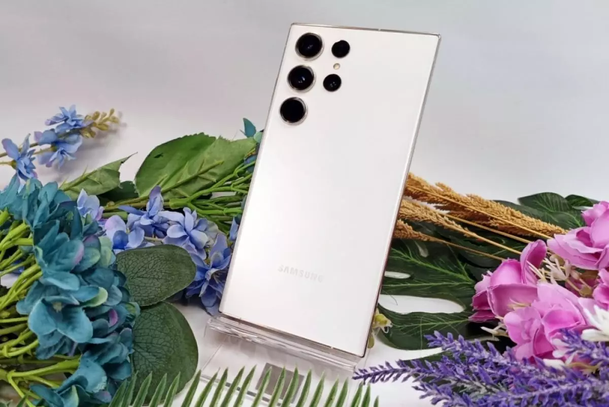 Cara mengatur ulang ponsel Samsung yang terkunci