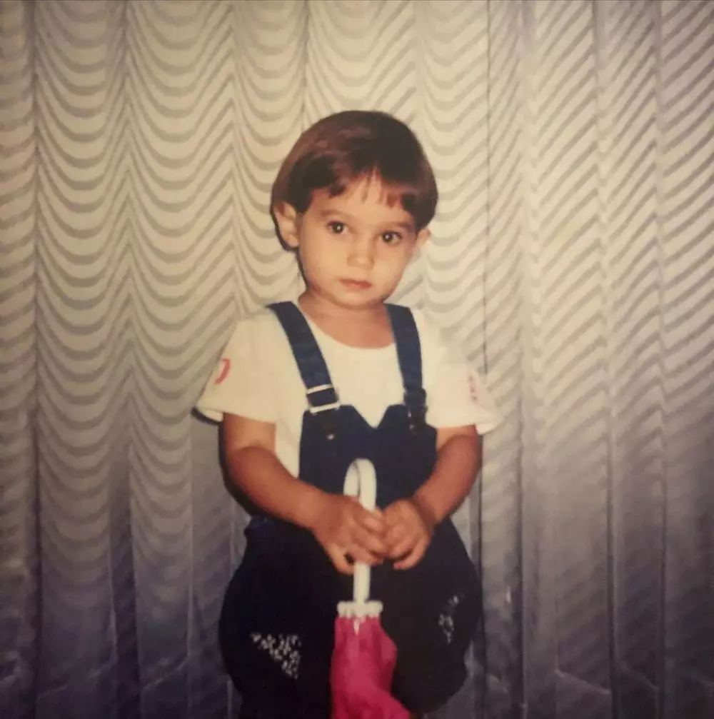 bocah berparas bule pernah dilecehkan kini berubah usai dinikahi diplomat muda © berbagai sumber