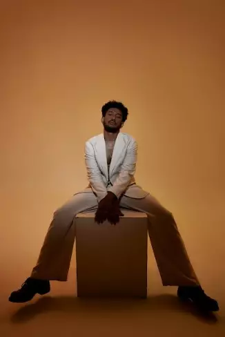 Teddy Adhitya rilis album ketiga © Istimewa