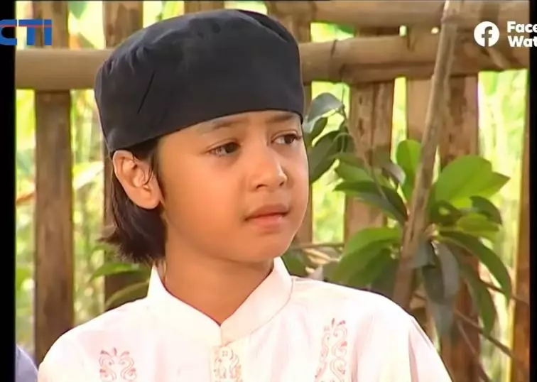 teman eneng risfi syahputra jadi videografer © 2023 brilio.net teman eneng risfi syahputra jadi videografer © 2023 brilio.net