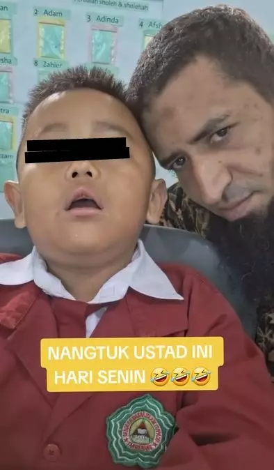 Cara guru bangunkan anak muridnya yang tidur TikTok Cara guru bangunkan anak muridnya yang tidur TikTok