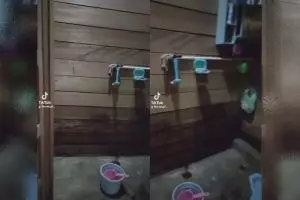 Makeover kamar mandi berdinding papan jadi estetik serba ungu, skill nukang wanita ini bikin salfok