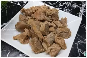 Tanpa daun salam atau baking soda, ini trik rebus daging sapi agar cepat empuk pakai 1 bahan dapur