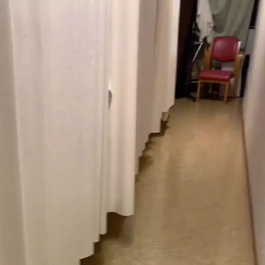 Pria ini tunjukkan kamar mayat saat dibersihkan, alih-alih seram malah tampak nyaman