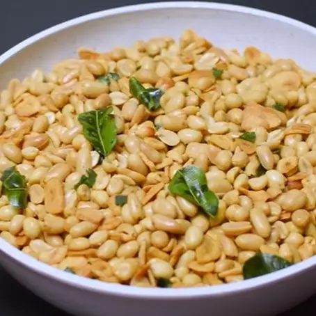 Tanpa direbus atau digoreng, ini trik masak kacang tanah biar cepat empuk, renyah, dan gurih