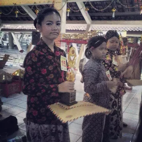 kisah Bernadetha Astri Dalang perempuan asal Yogyakarta © 2023 brilio.net