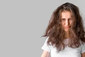 Tak cuma minyak zaitun, ini trik bikin rambut kering dan kasar jadi selembut sutra pakai 1 jenis buah