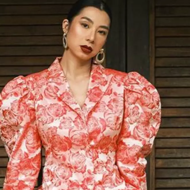 Akui tak pernah perawatan kecantikan, begini 11 potret Jennifer Bachdim tampil bare face