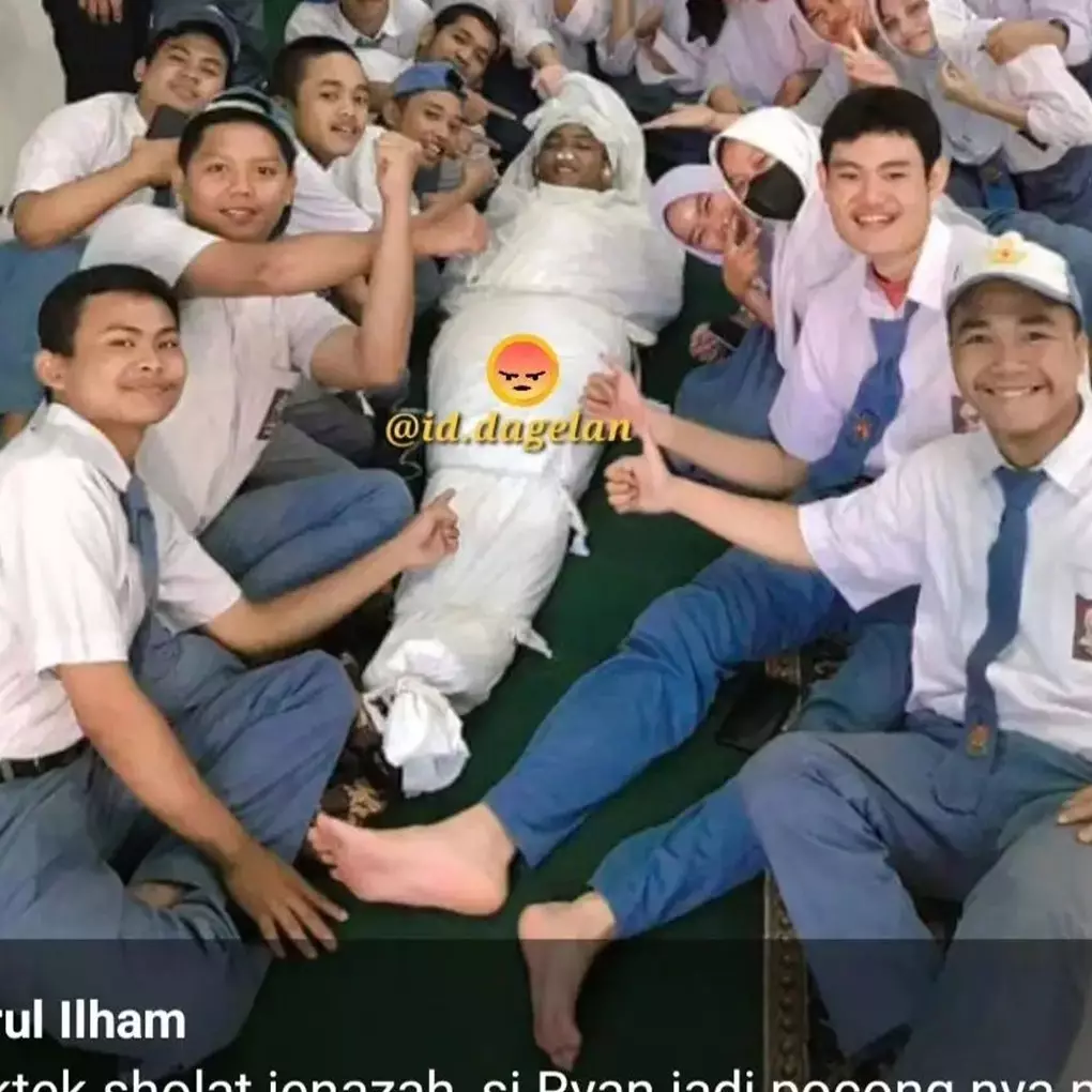 11 Potret lucu murid ini bikin geleng kepala, semua orang pasti punya satu teman lawak kayak gini